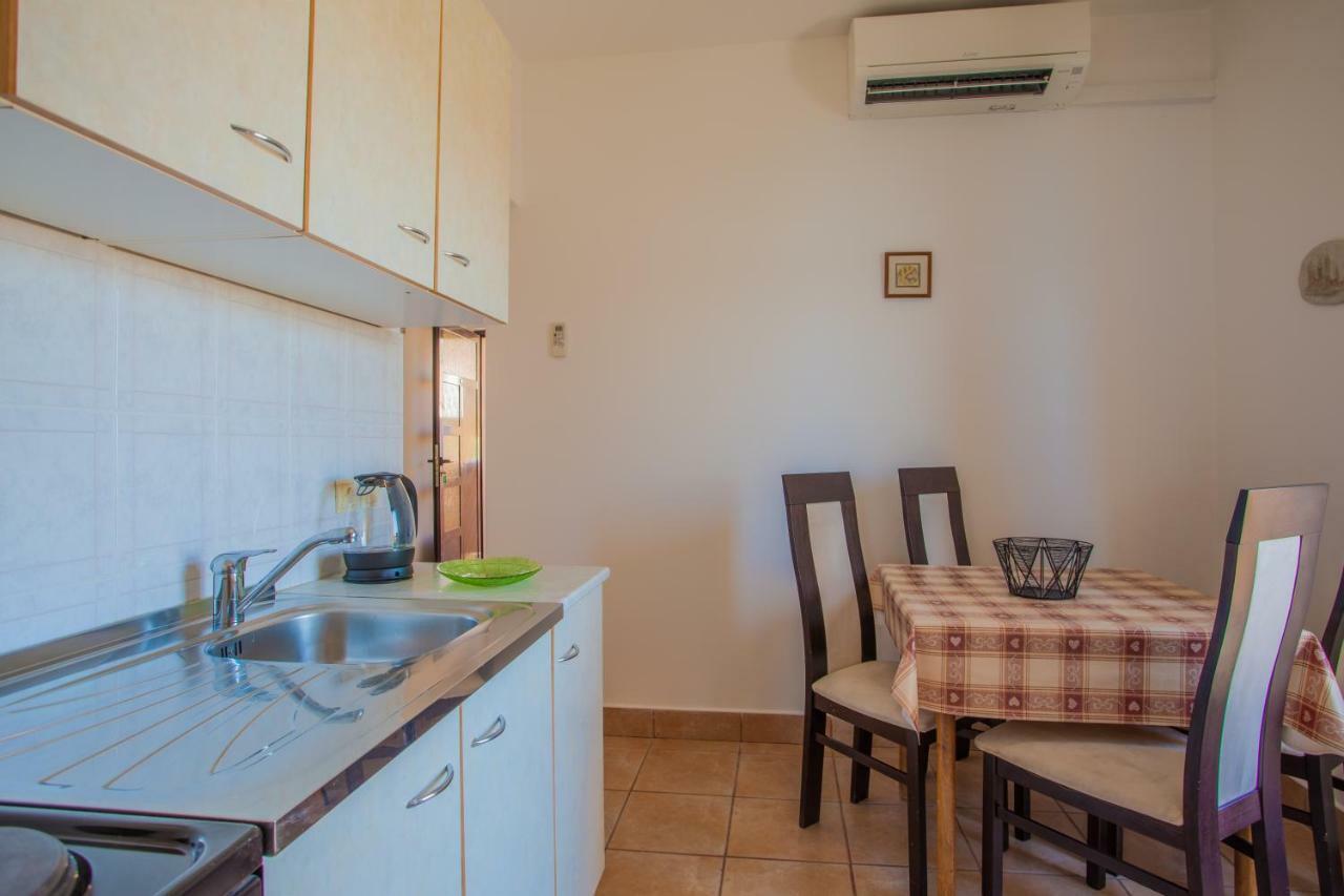 Apartmani Komesic Zubovići 外观 照片